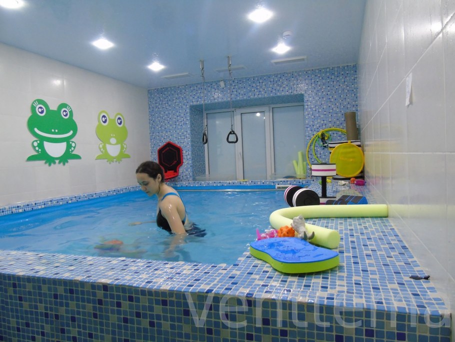 Интерьер бассейна в детском саду