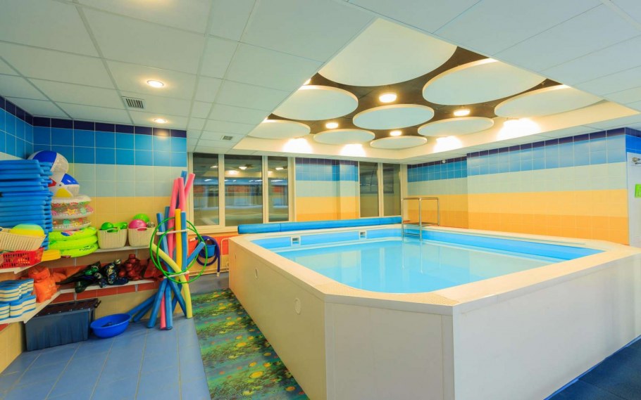 Бассейн в детской 9 больницы