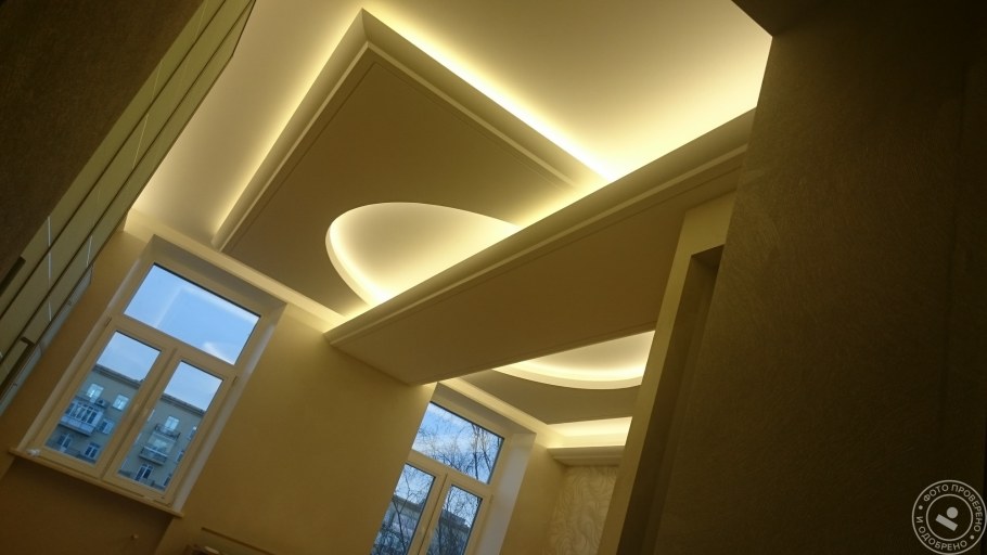Гипсокартонные короба с подсветкой