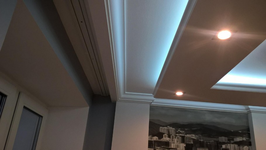 Потолочная ниша с подсветкой