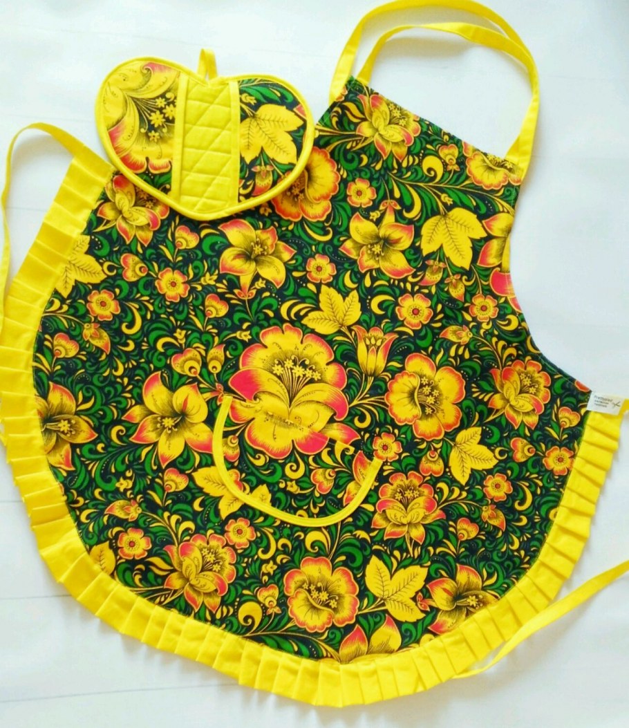 Прихватки и передник