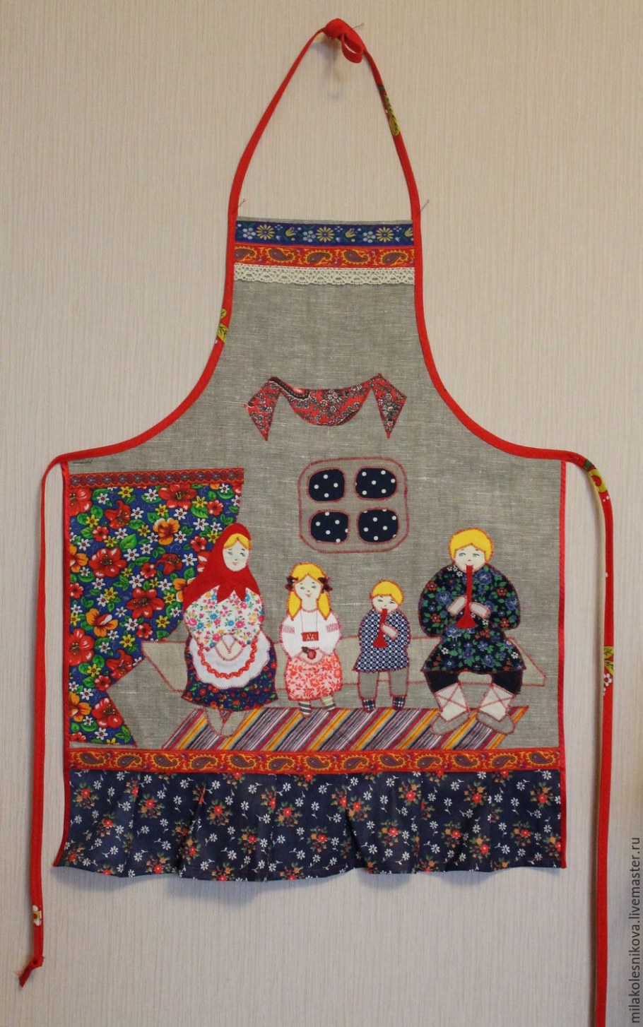 Аппликации на кухонных передниках