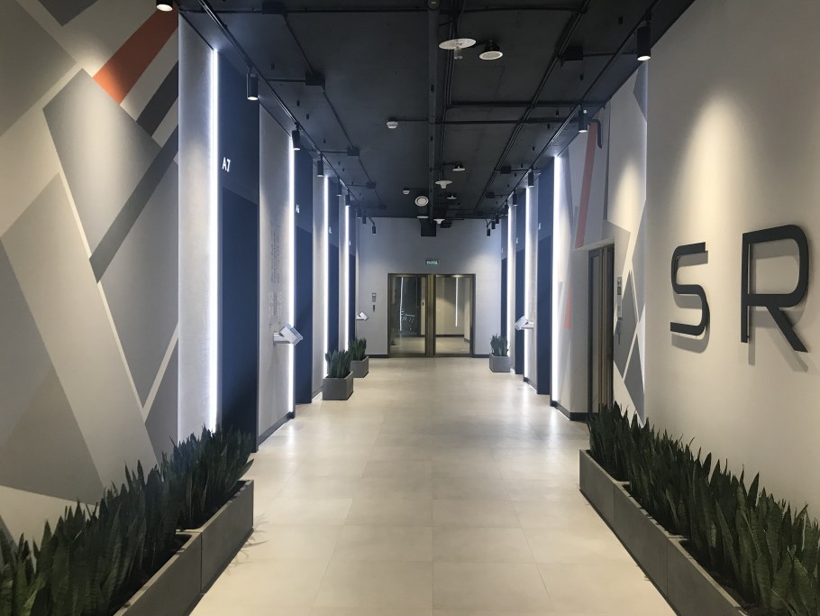 Черно красная декоративная штукатурка