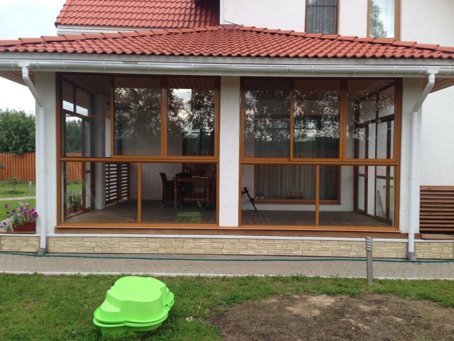 Стеклянная веранда