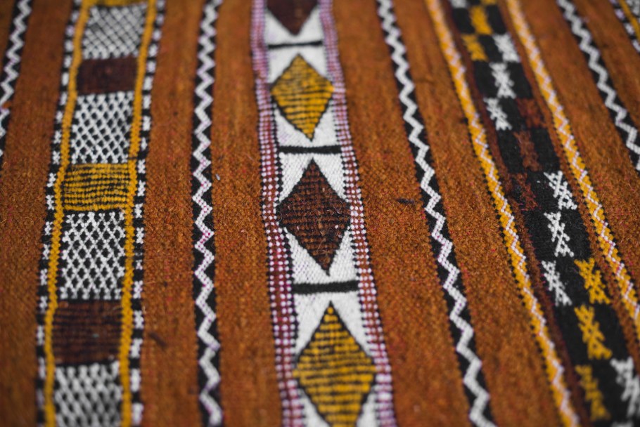 Напольные подушки в Восточном стиле