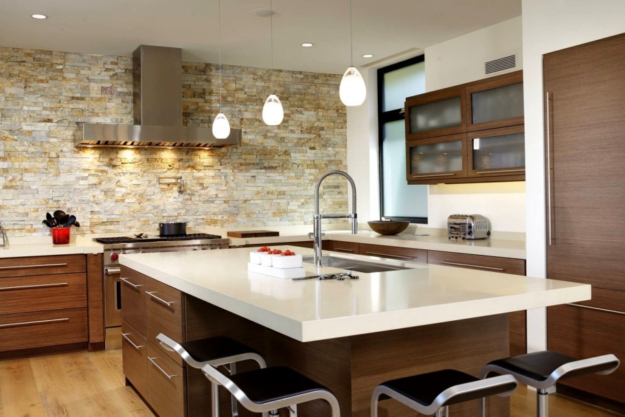 Камень в интерьере кухни