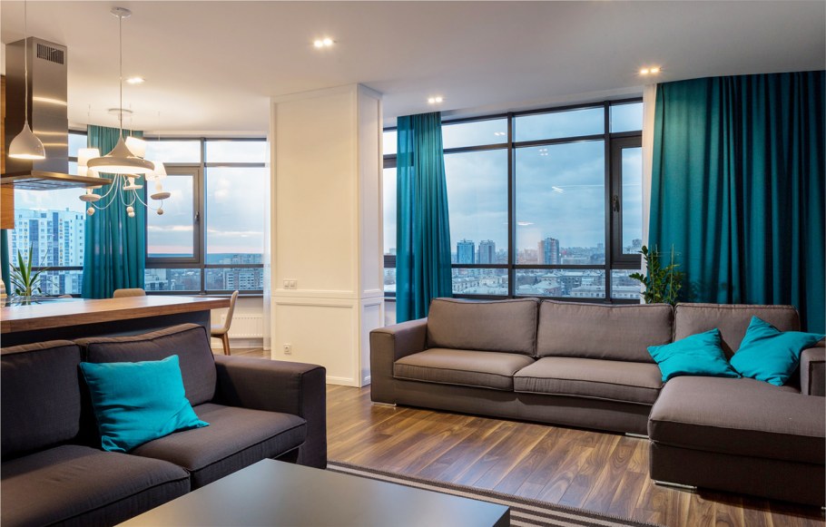 Студия с панорамными окнами