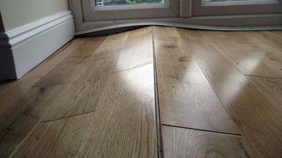 Выровнять деревянный пол