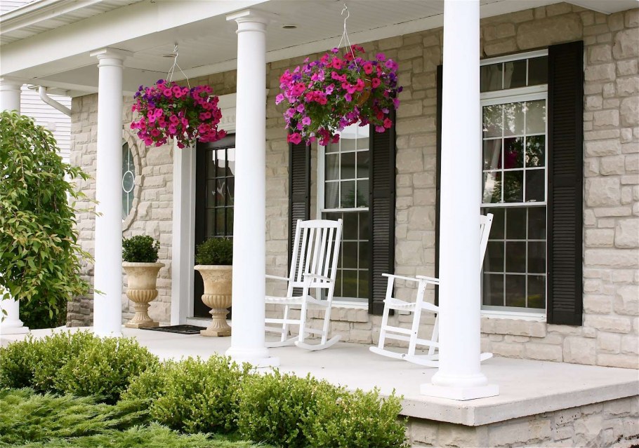 Терраса с колоннами