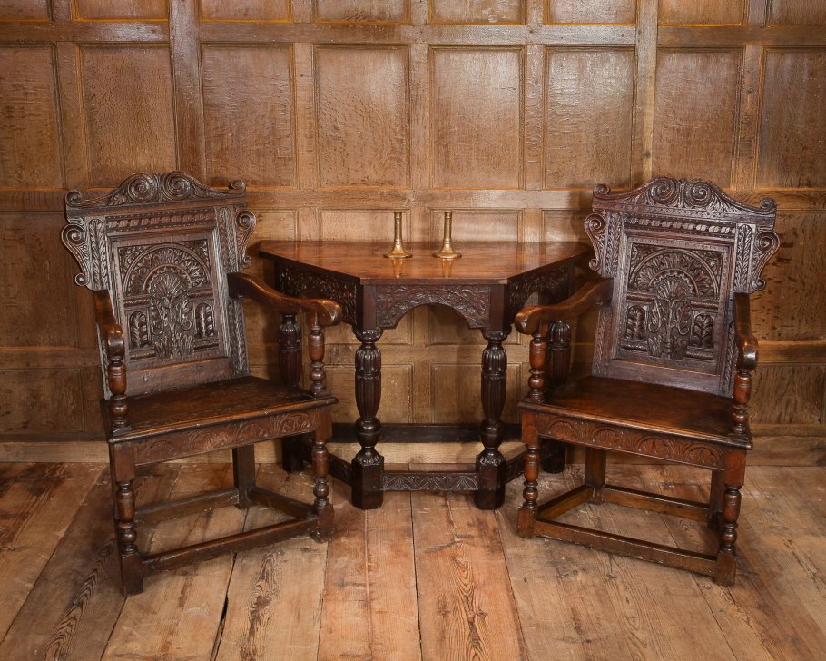 Старинная кабинетная мебель