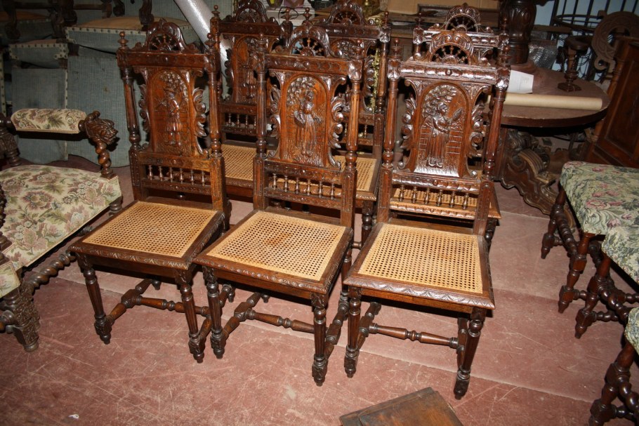 Реставратор мебели