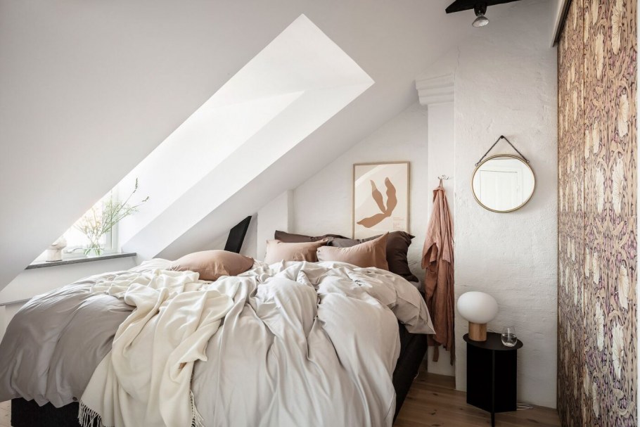 Спальня на мансарде 20 кв