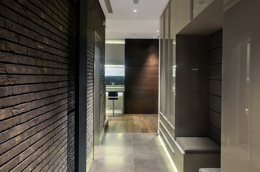 Поихожка в серых тонах