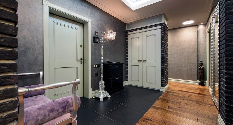 Микроцемент в интерьере прихожей