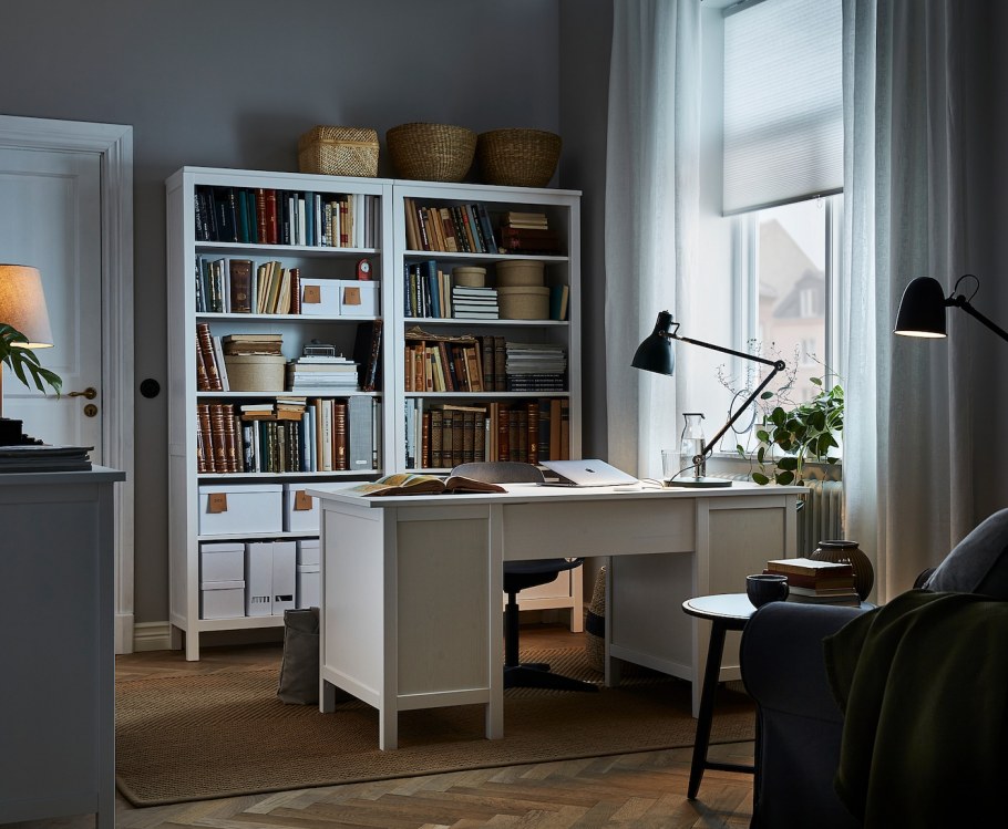 Стол письменный ХЕМНЭС ikea