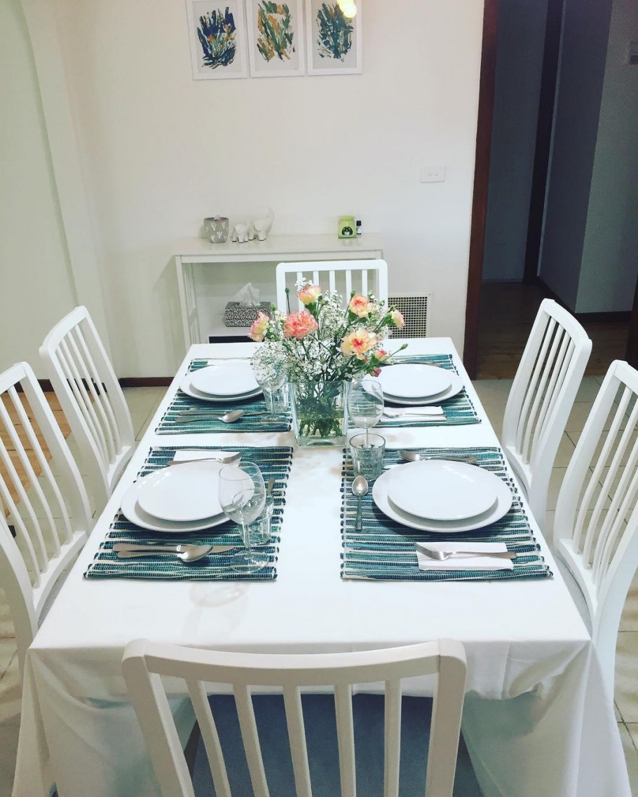 Стол и стулья икеа в интерьере кухни