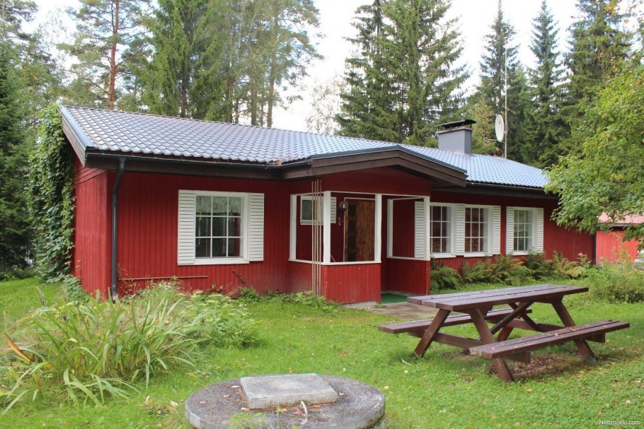 Красные домики в Финляндии