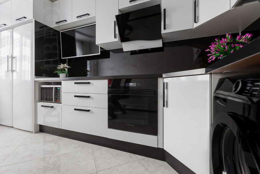 Кухня АГТ глянец белый