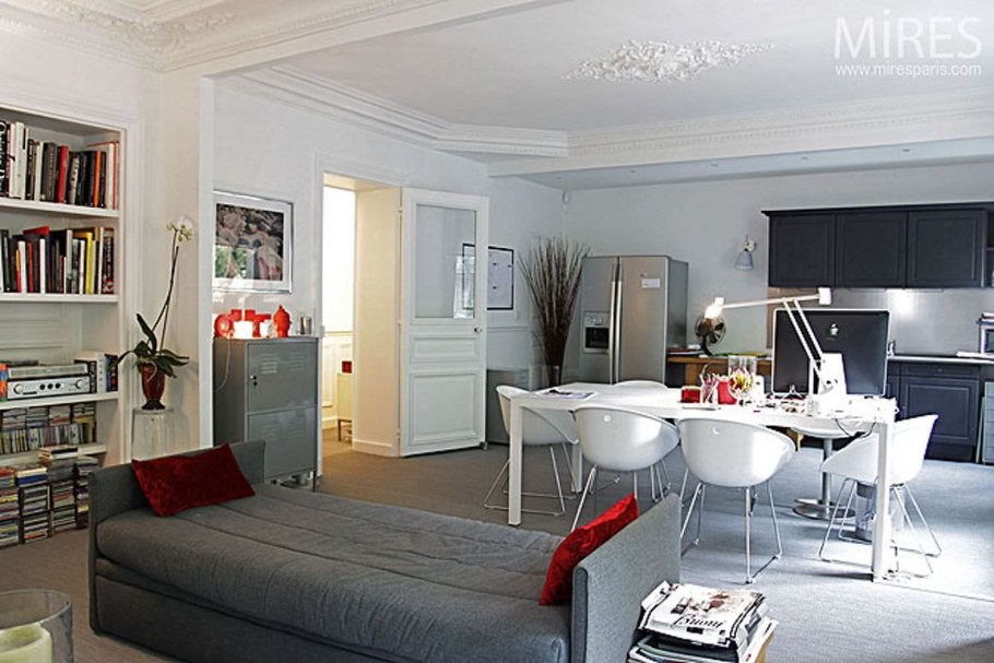 Квартира в Париже в серых тонах