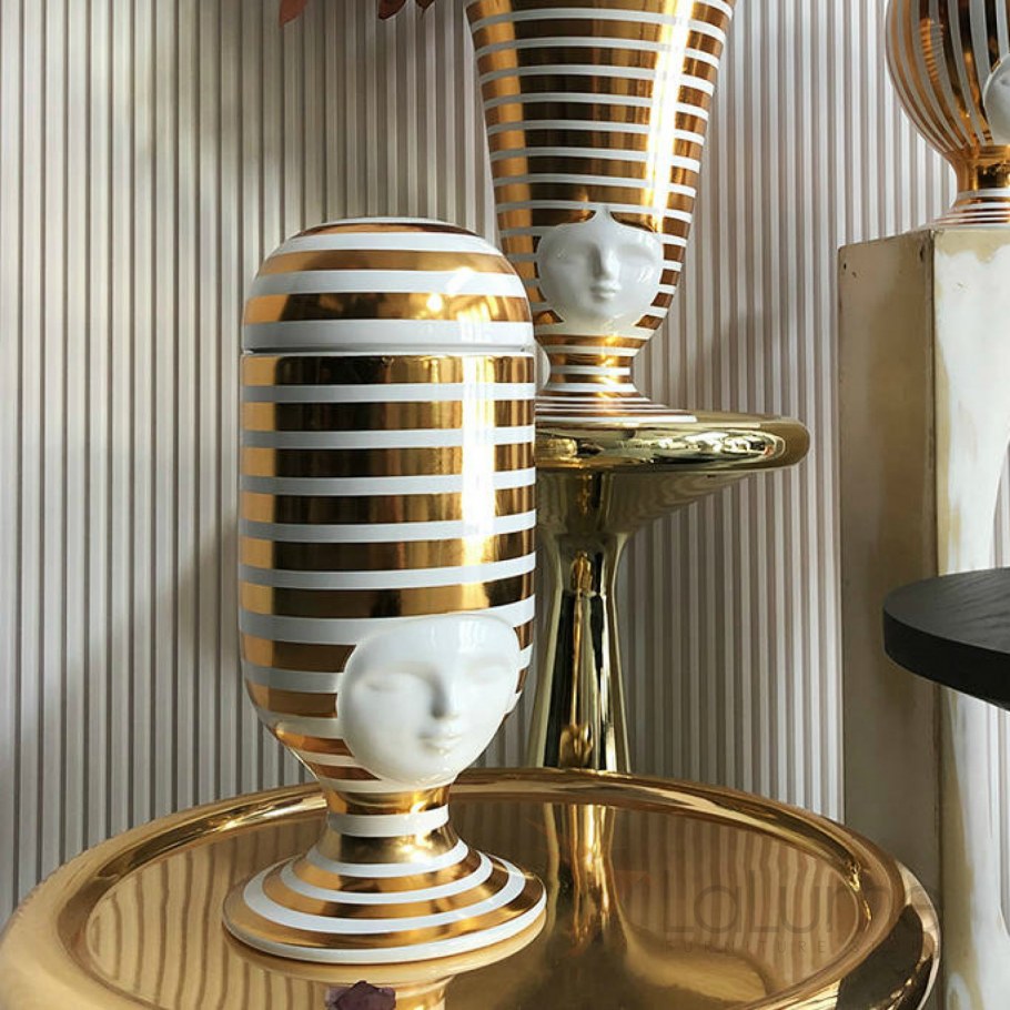 Статуэтка олень в интерьере