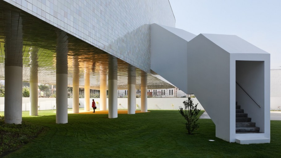 Масштабность в архитектуре