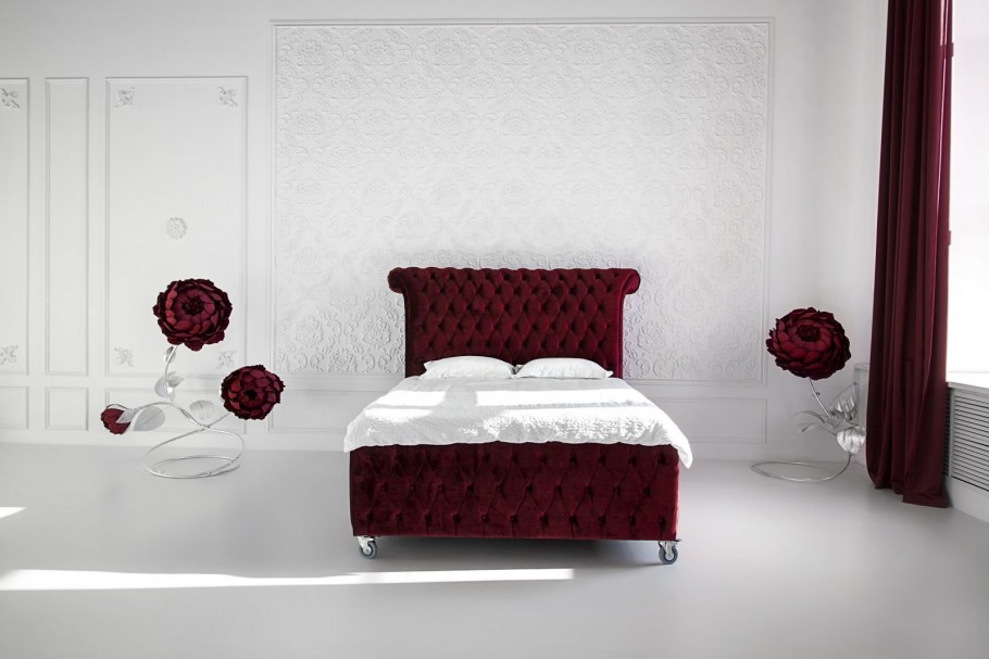 Бордовая спальня