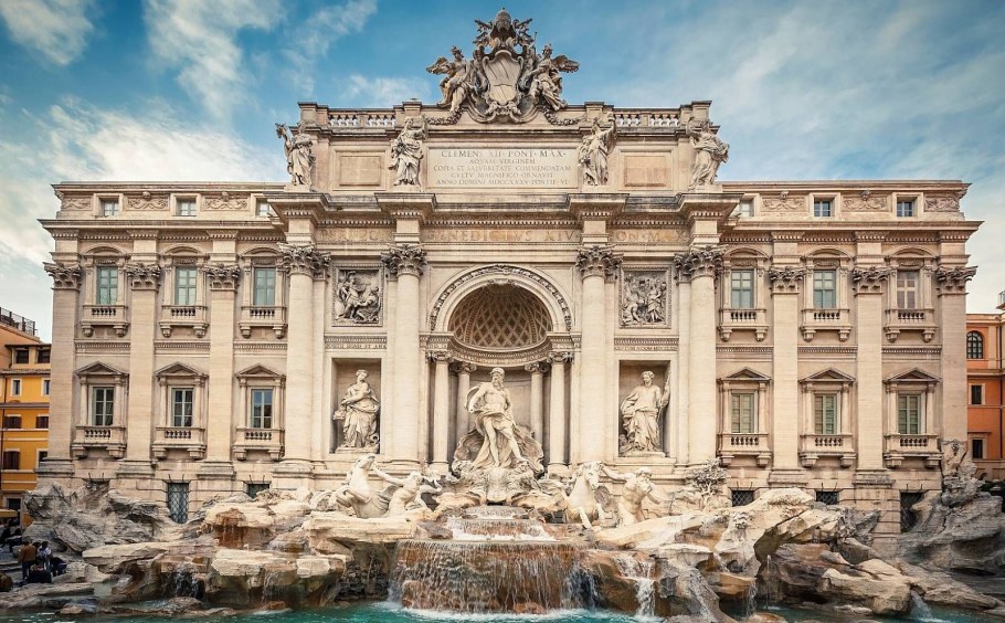 Fontana di Trevi и Piazza Sant'Ignazio