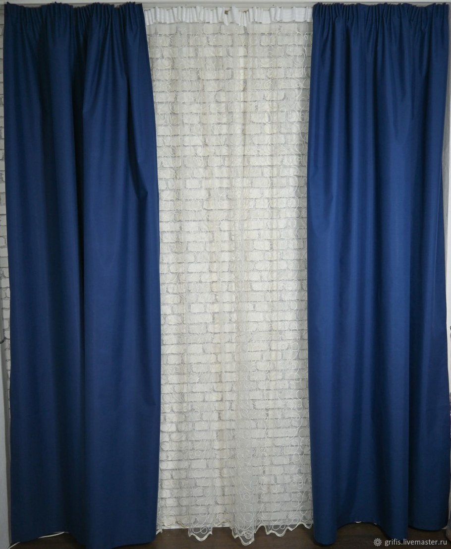 Пушкин синие шторы
