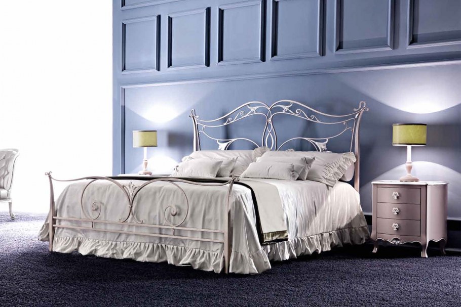 Кованная кровать Corte zari