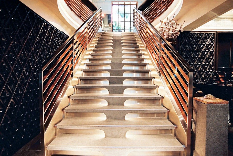 Широкая лестница