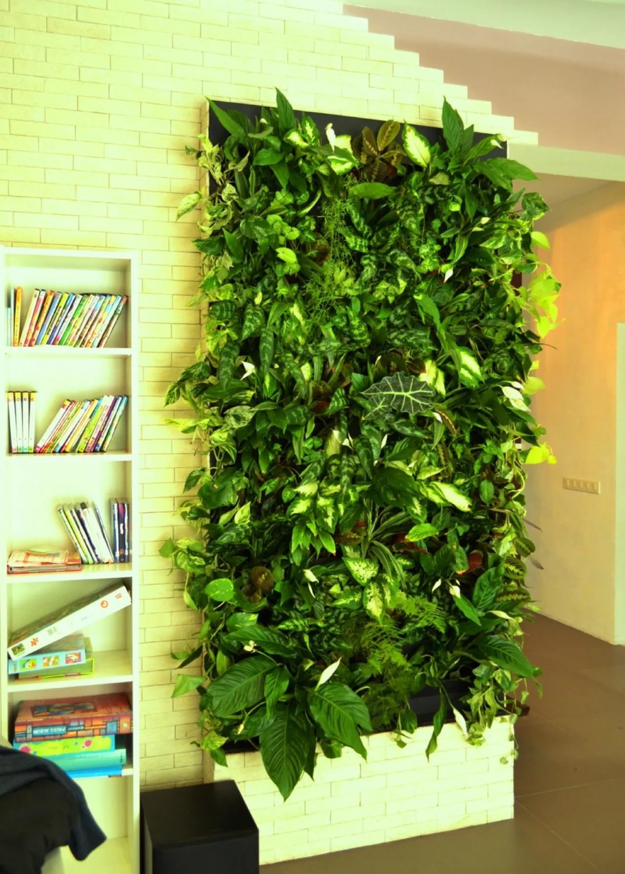 Цветочный уголок в квартире