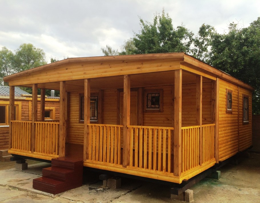 Бытовка с верандой 2,3м * 5,8м, утепленная