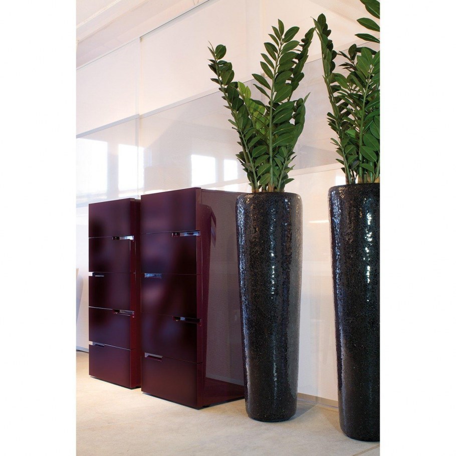 Высокие кашпо для цветов