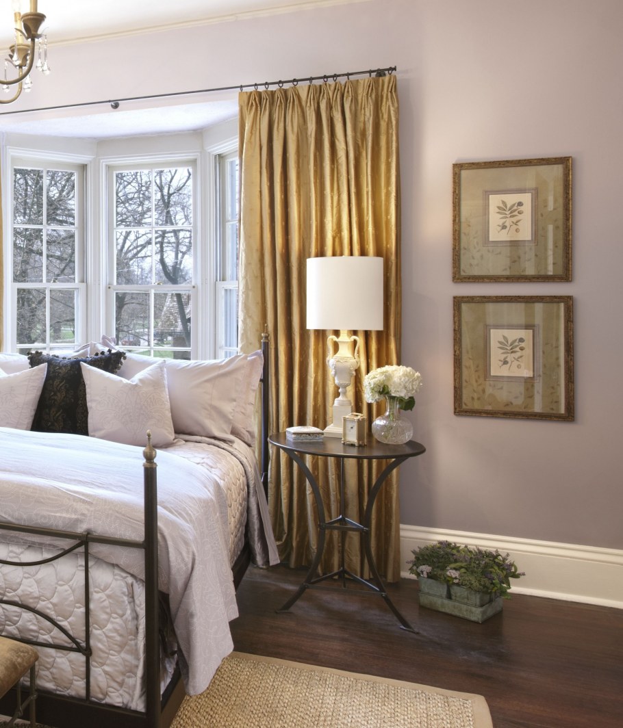 Шторы в бежевую спальню