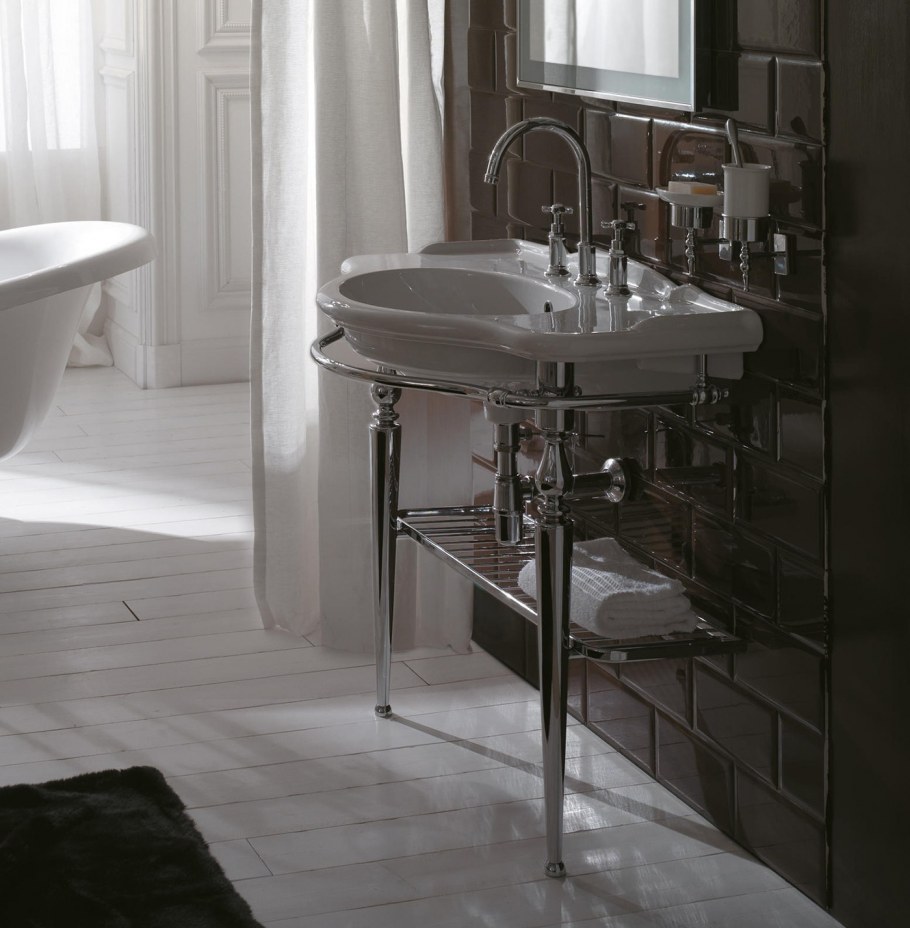 Globo Paestum консоль