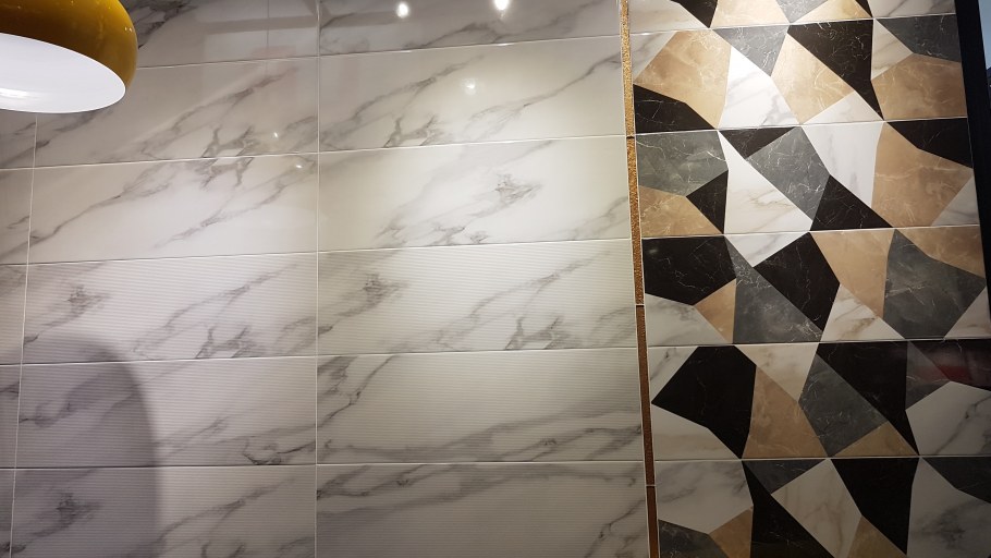 Плитка Монро Керамин с розами