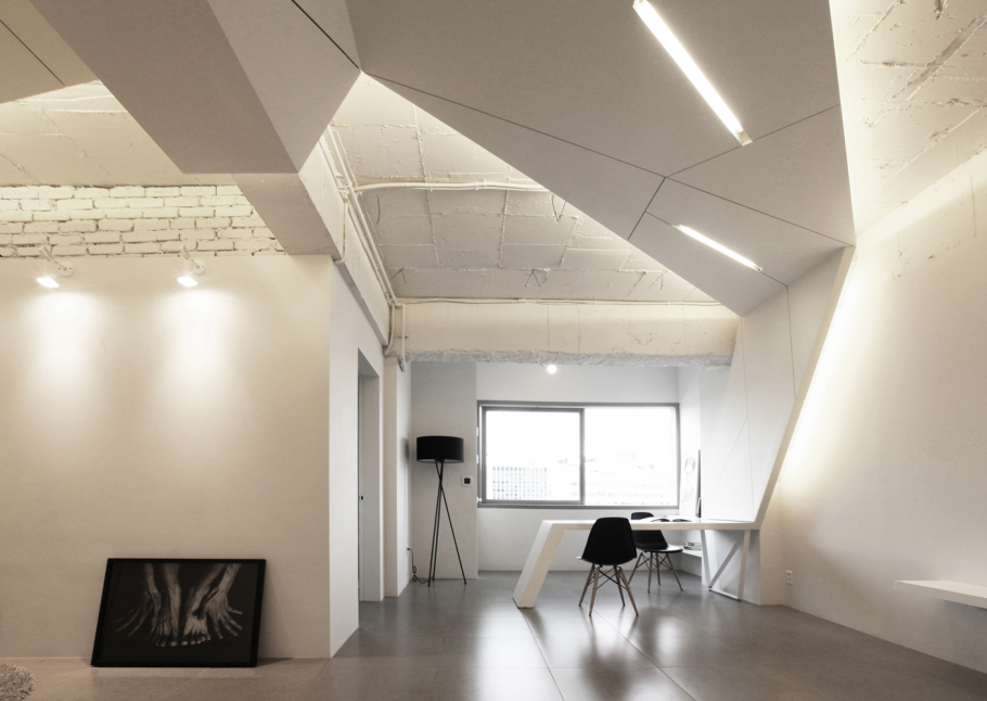 Футуристический потолок