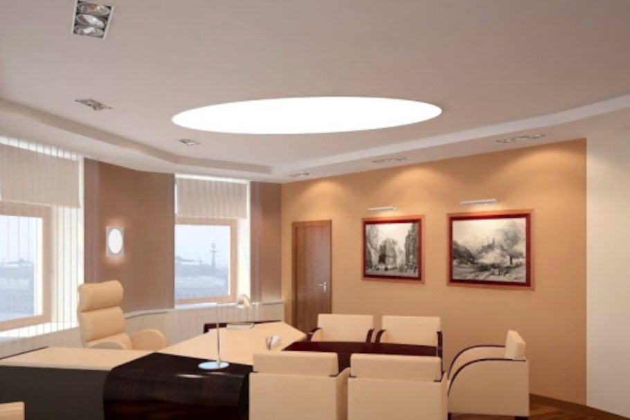 Натяжной потолок в офисе