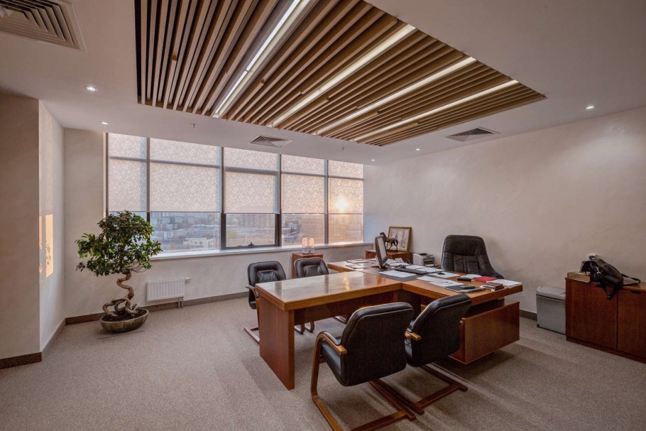 Потолки в офисных помещениях