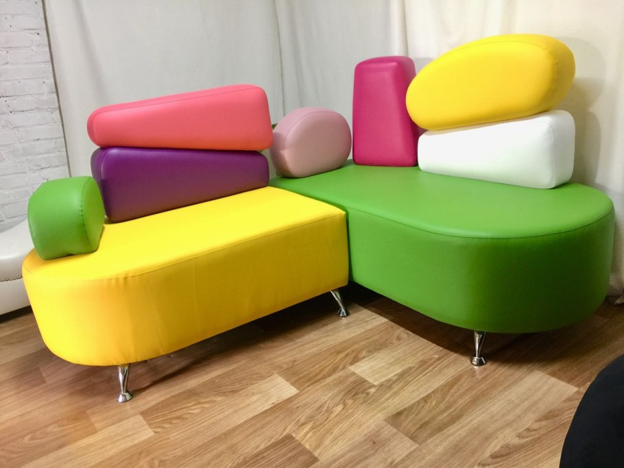 Диван школьник