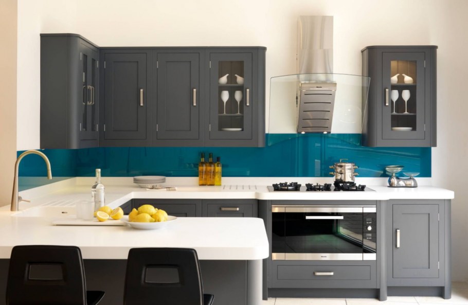 Кухня в сером цвете