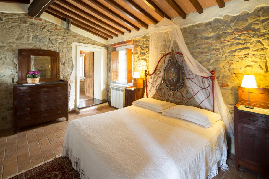 Интерьер спальни в итальянском стиле