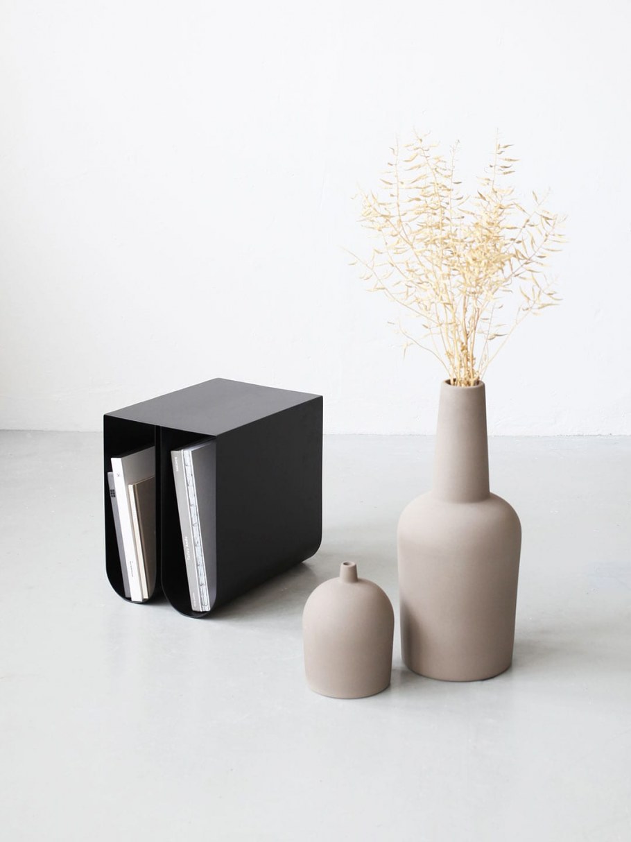 Минималистичные вазы