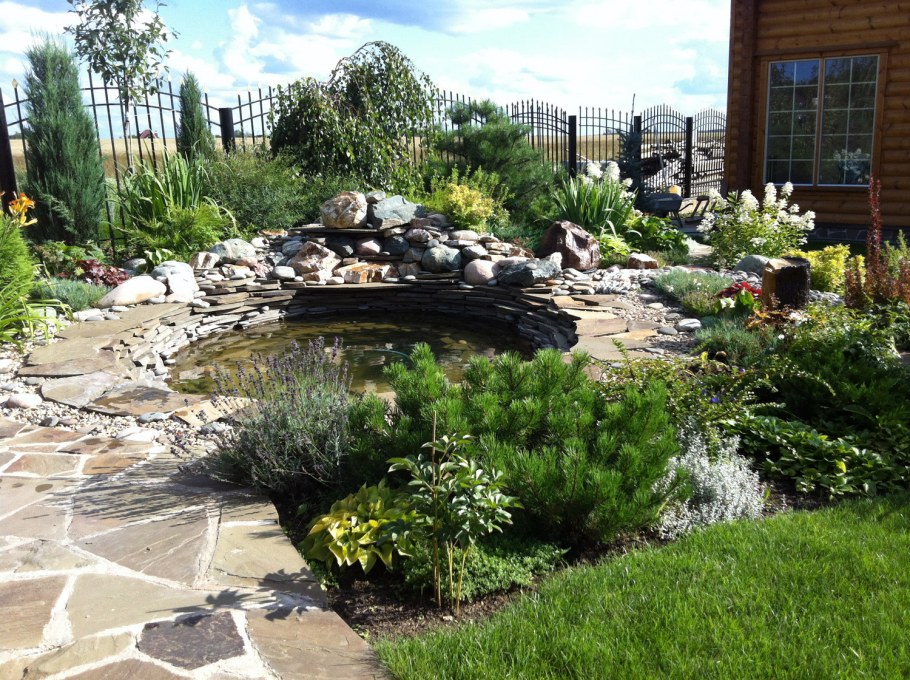 Рокарий горный ручей