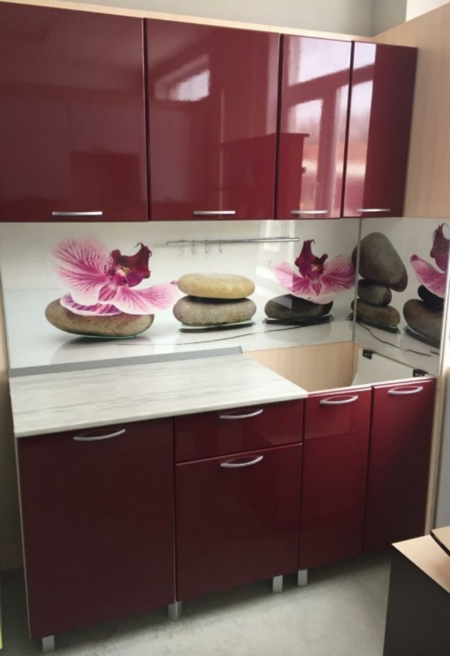 Кухонный гарнитур выставочный