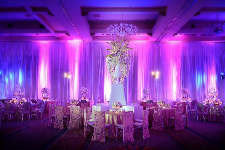 Подсветка на свадьбу