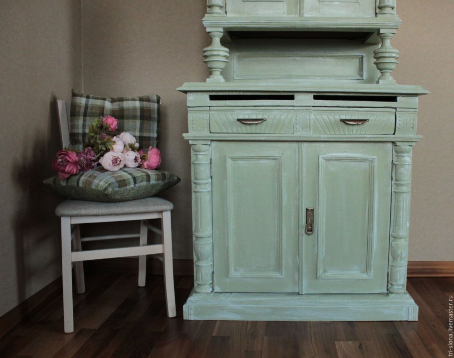 Буфет старинный перекраска