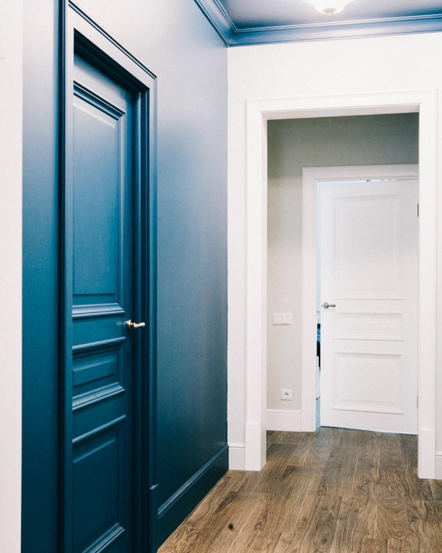 Прихожая в светлых тонах