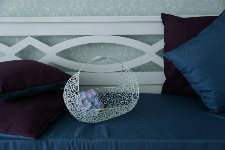 Диванчик на подоконнике