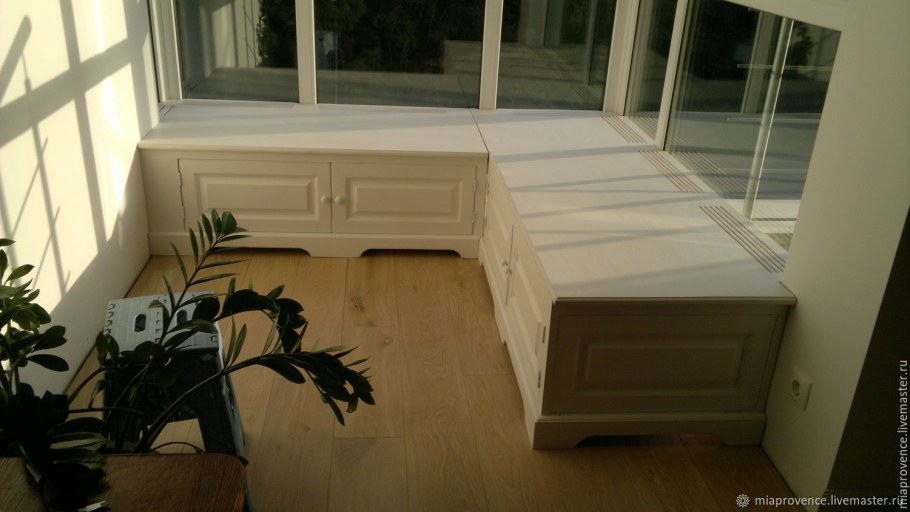 Мягкая зона на подоконнике